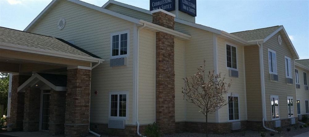 Cobblestone Inn & Suites - Bloomfield Exterior foto