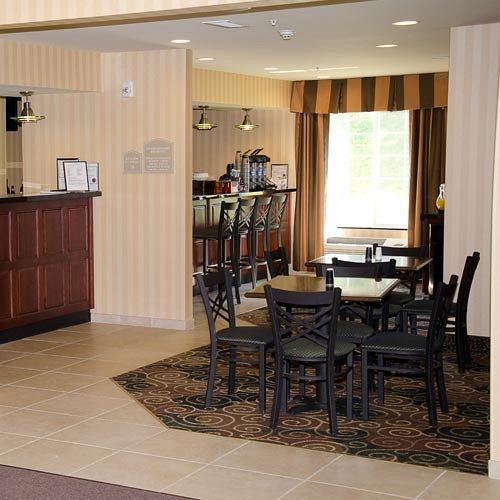 Cobblestone Inn & Suites - Bloomfield Exterior foto